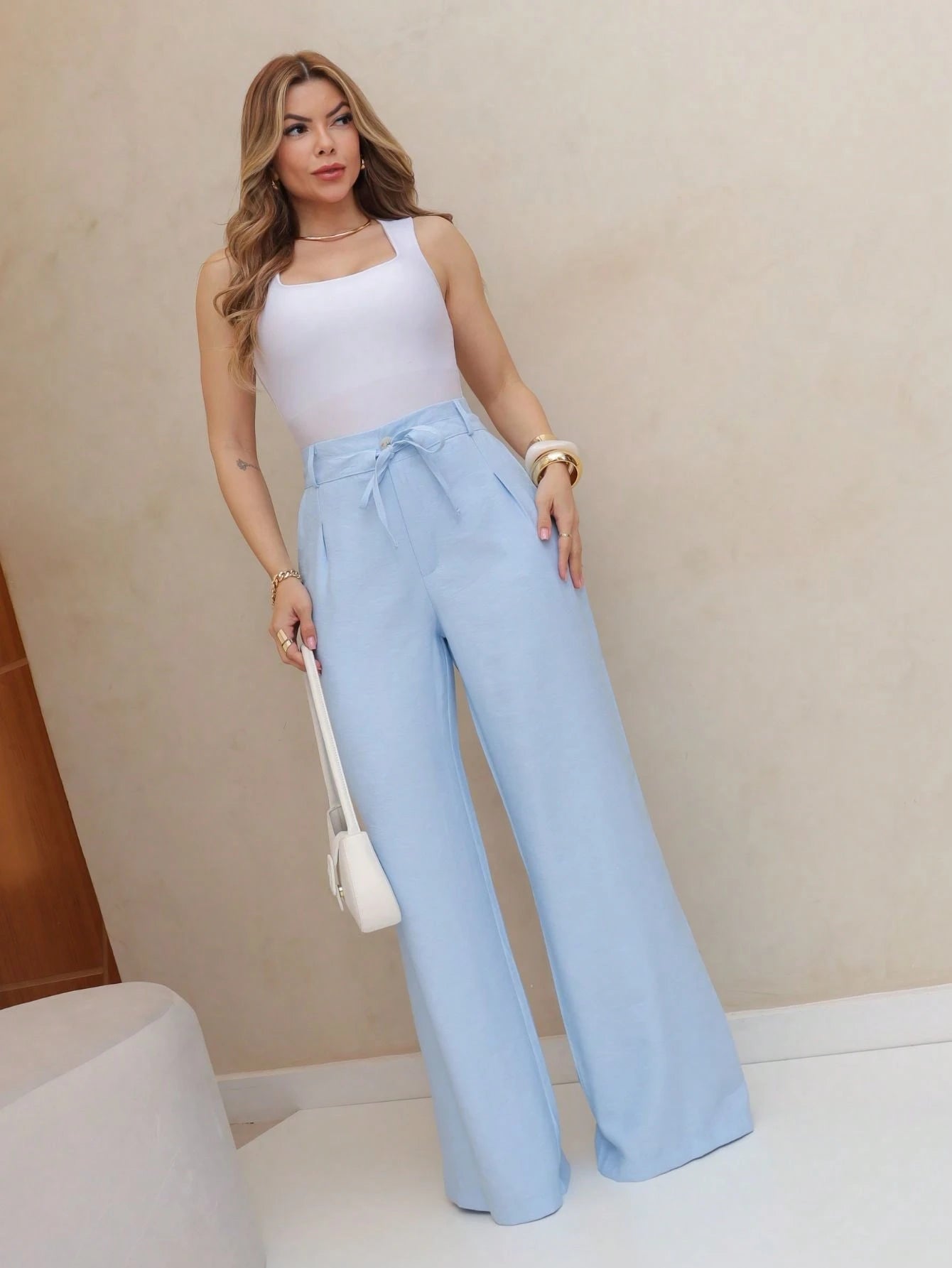 Calça feminina casual de cintura alta, lisa, com amarração reta e cinto ajustável na cintura, calça feminina larga e moderna, adequada para uso diário de outono e inverno, escritório e reuniões familiares (as calças não são elásticas)