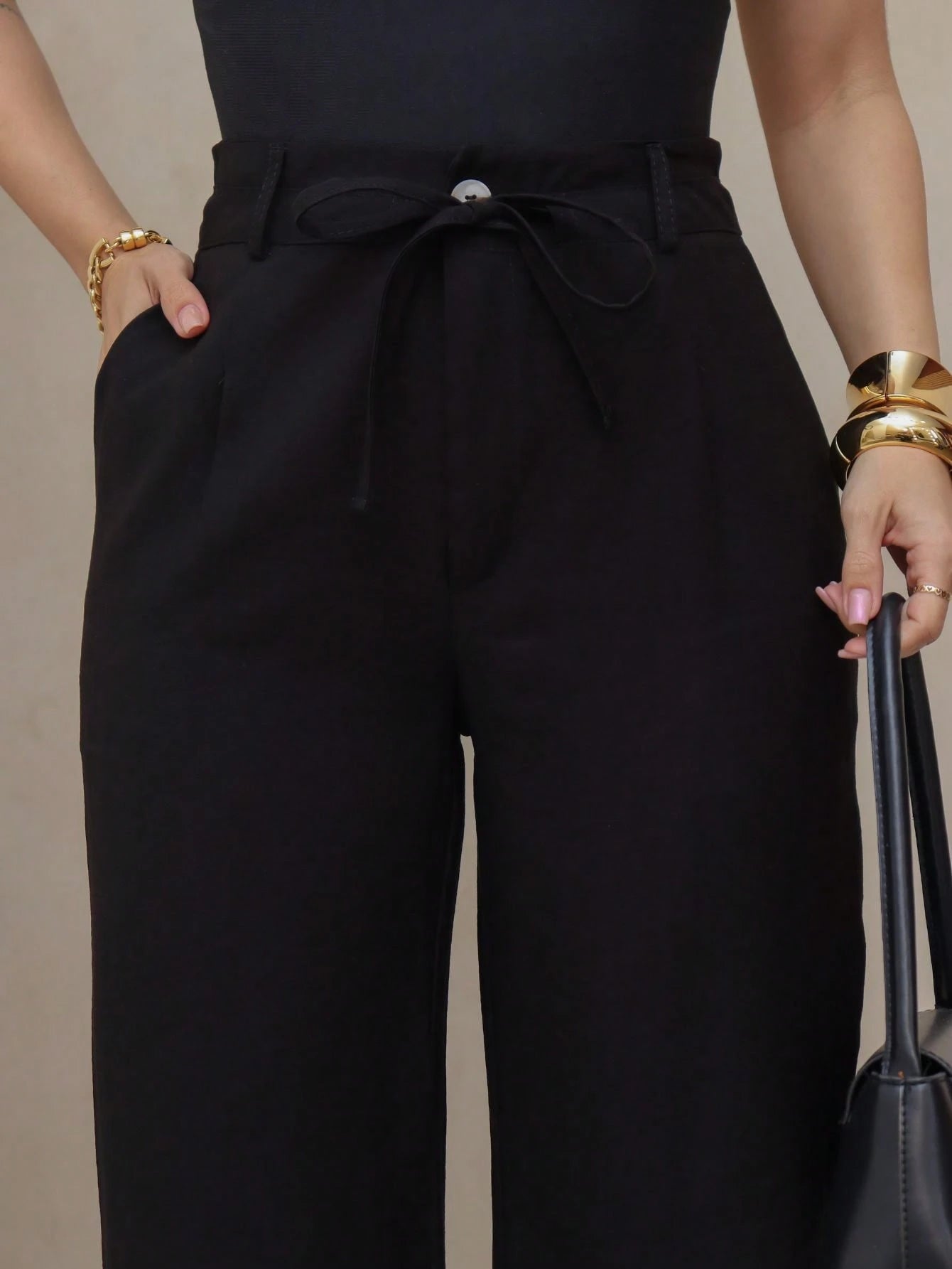 Calça feminina casual de cintura alta, lisa, com amarração reta e cinto ajustável na cintura, calça feminina larga e moderna, adequada para uso diário de outono e inverno, escritório e reuniões familiares (as calças não são elásticas)